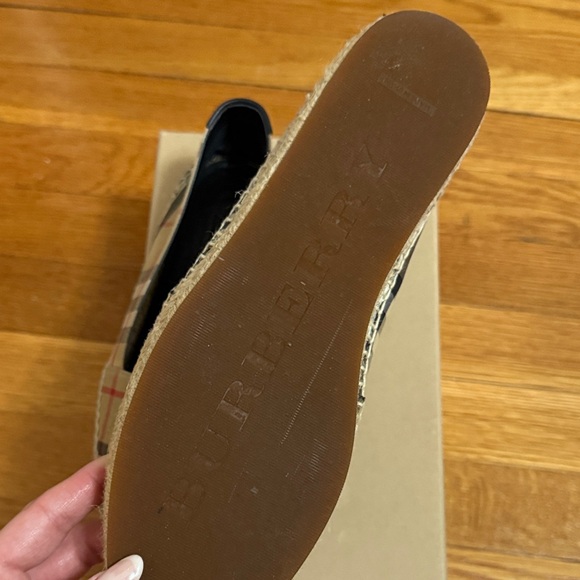 Burberry Espadrilles - Picture 2 of 4